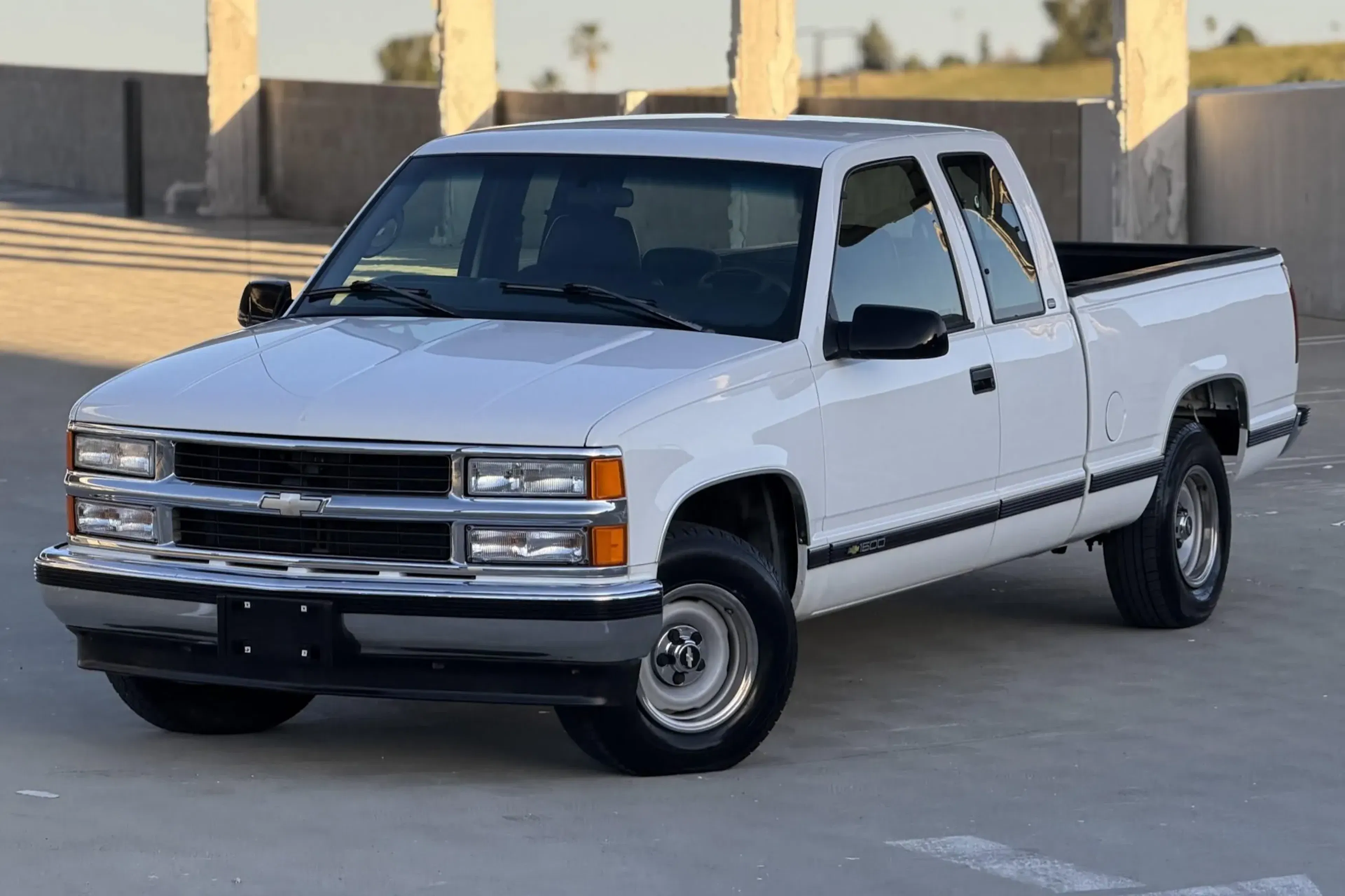 パーツ Chevrolet C1500 1998 Chevrolet C1500 VIN 1GCEC19M6WE233241 | Hagerty Valuation Tools®